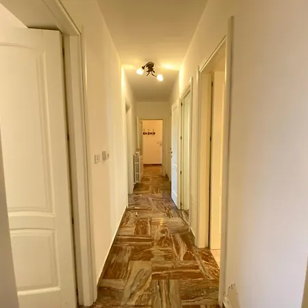 La Casa Degli Amici شقة